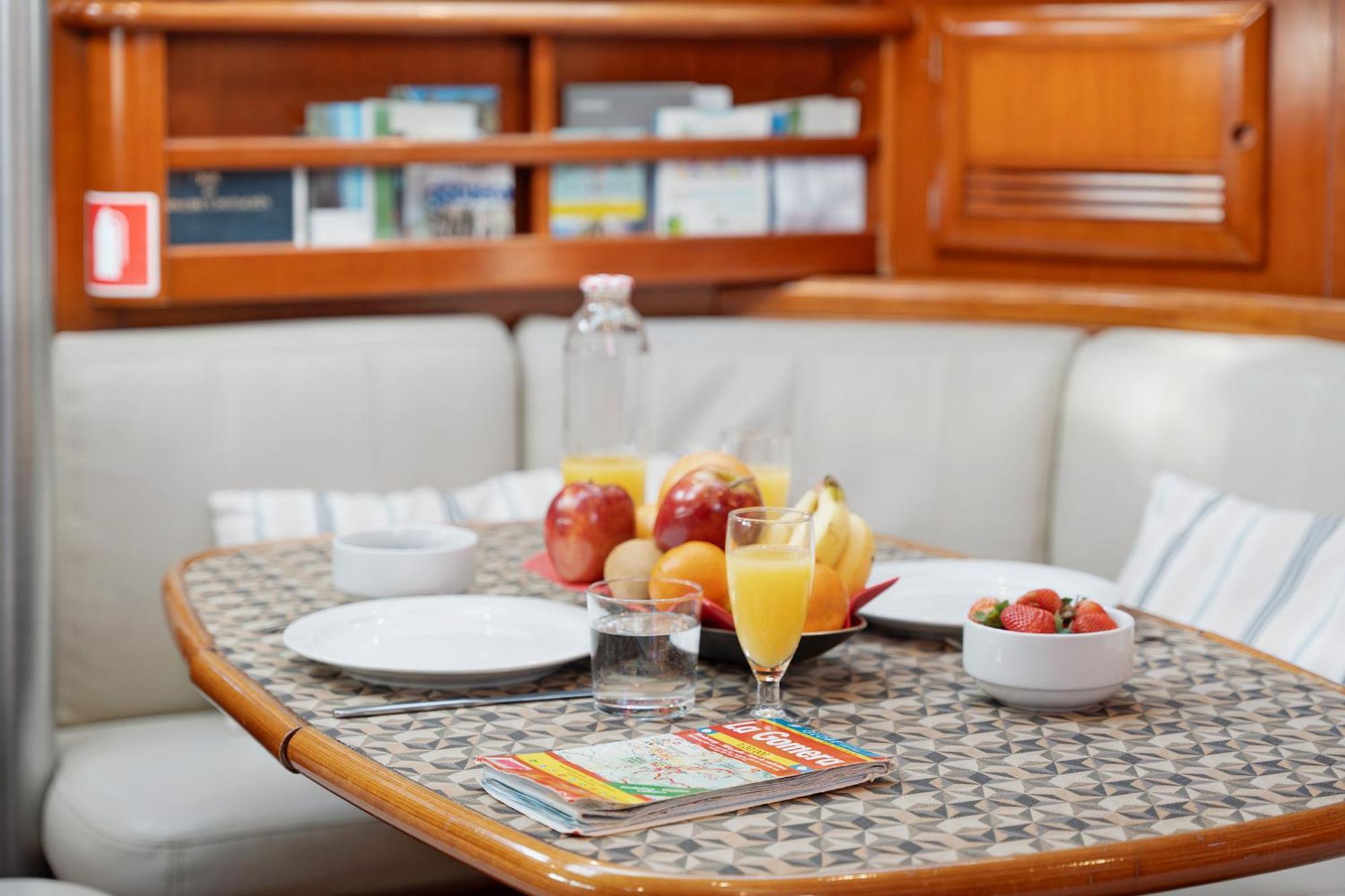 Pato Lucas Sail Boat Hotel San Sebastián de la Gomera Kültér fotó